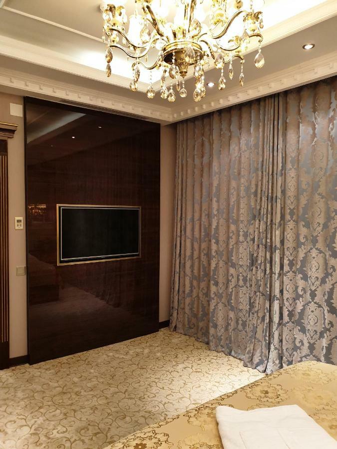 Karon Palace Hotel Qal'ai Khumb Kültér fotó